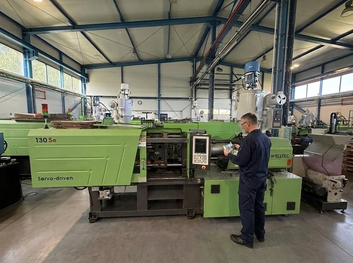 Injection moulding machine M05 — Welltec TTI-130SE, 130 t clamping force, ANITEX plant Lgota