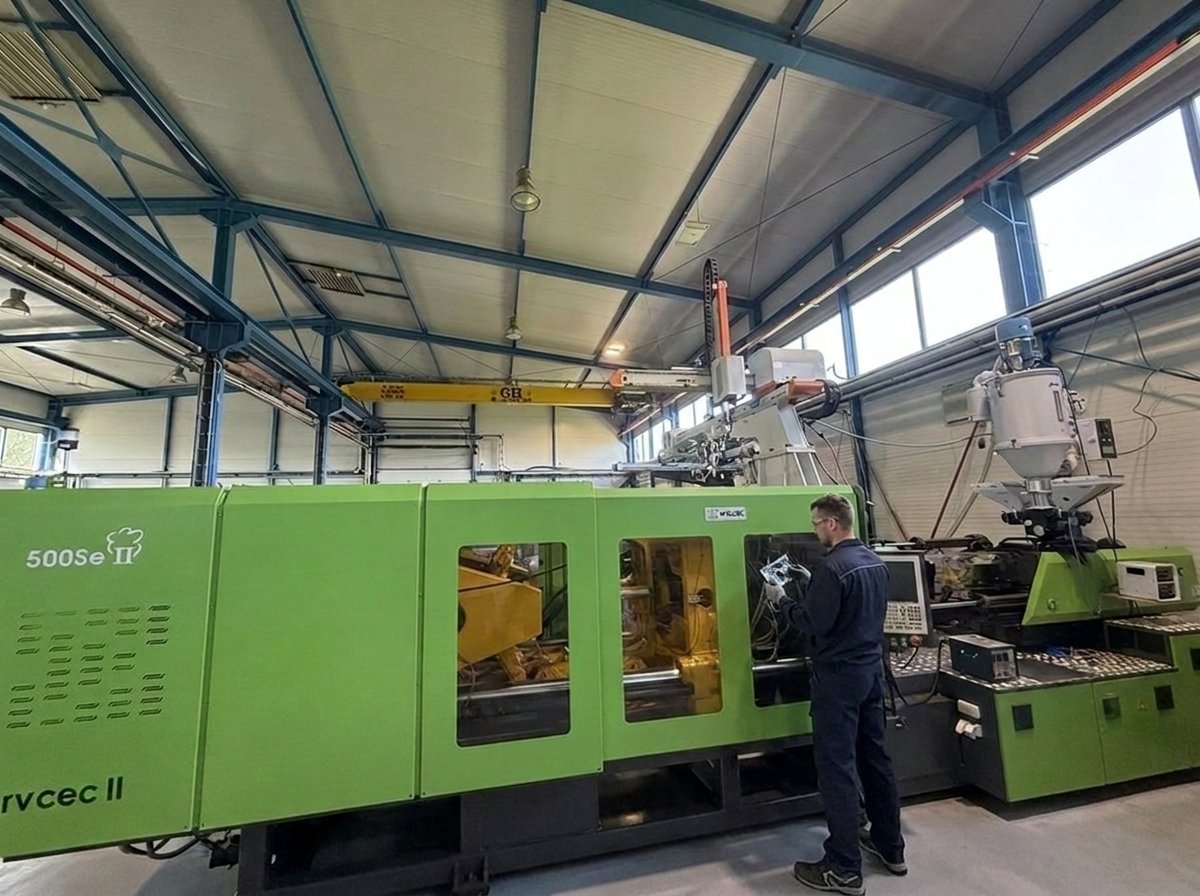 Injection moulding machine M31 — Welltec 500SeII, 500 t clamping force, ANITEX plant Lgota